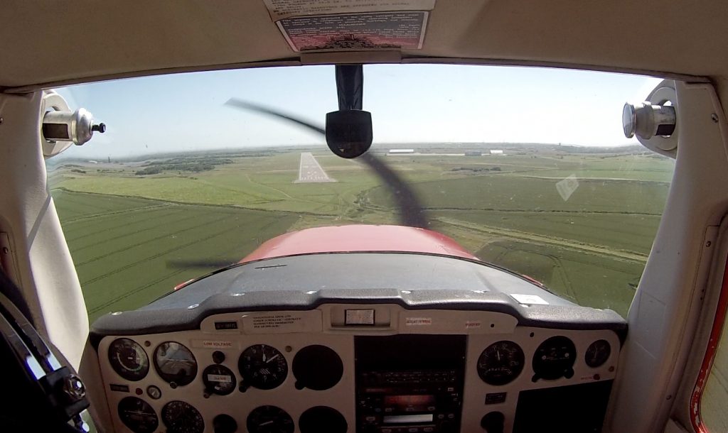 Final-approach-at-Lydd
